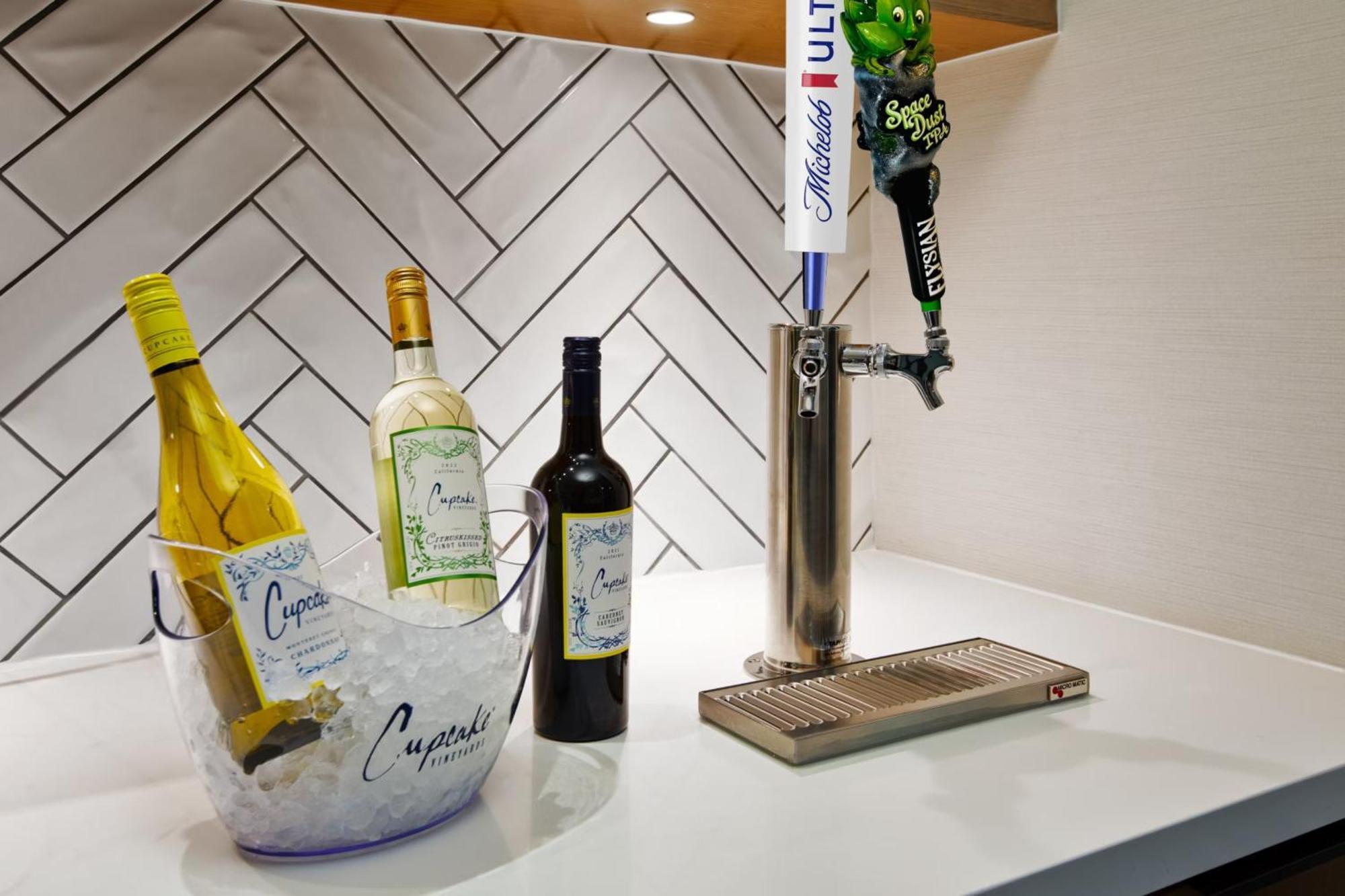Staybridge Suites Omaha 80Th And Dodge By Ihg Eksteriør billede