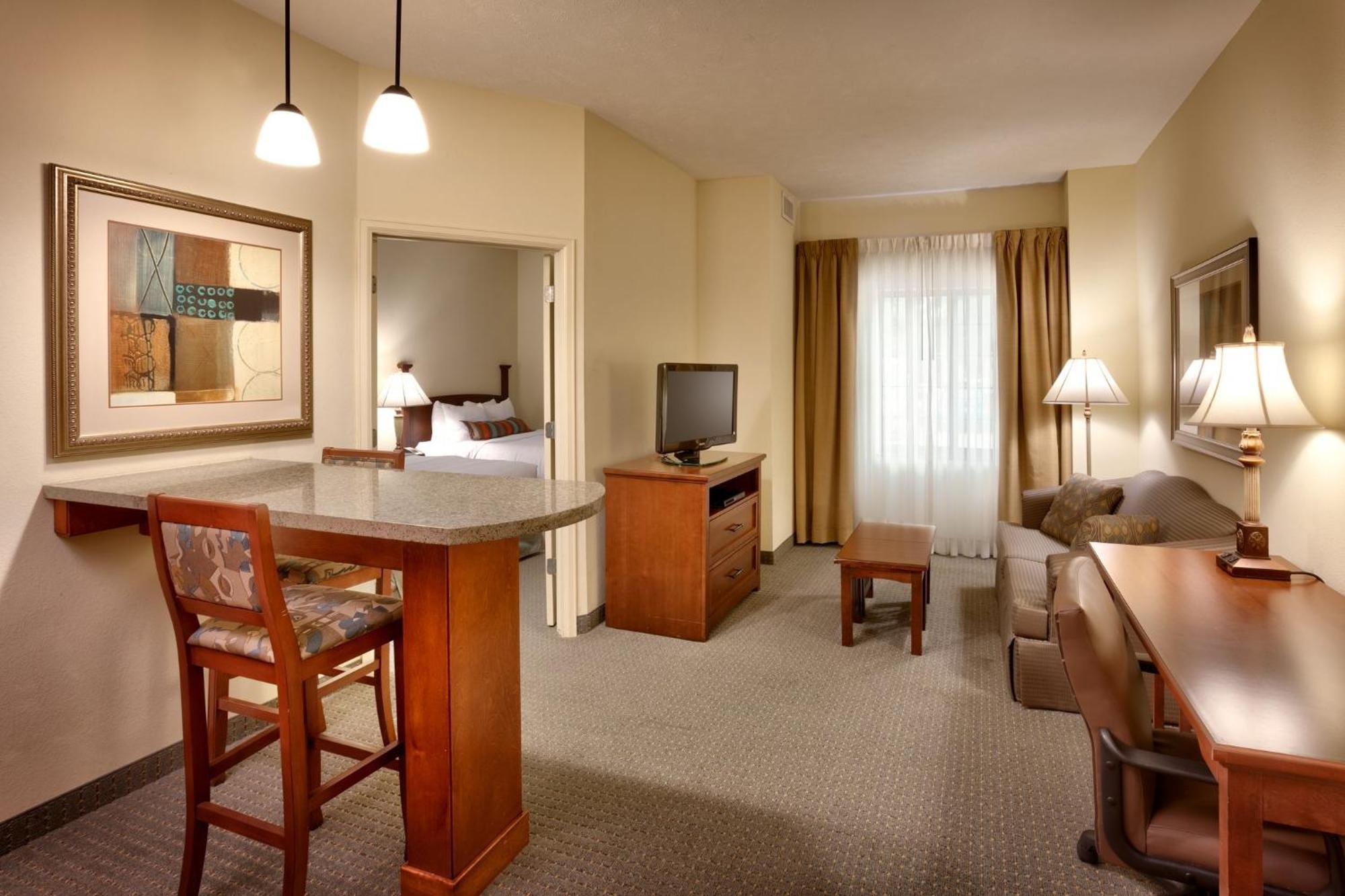 Staybridge Suites Omaha 80Th And Dodge By Ihg Eksteriør billede